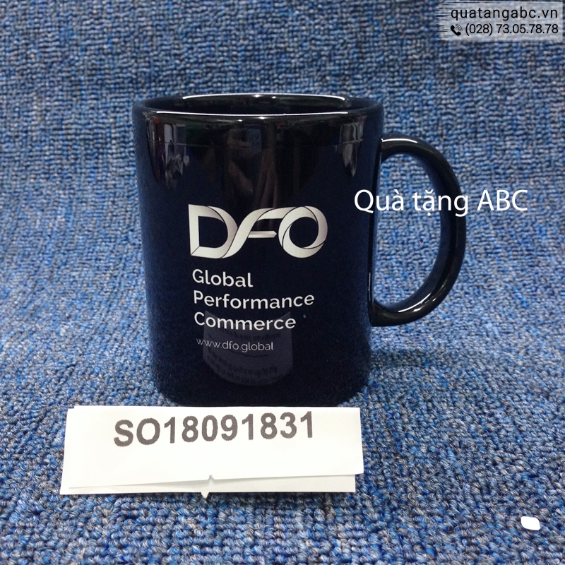 INLOGO in hình lên ly cho Công ty DFO Global Performance Commerce