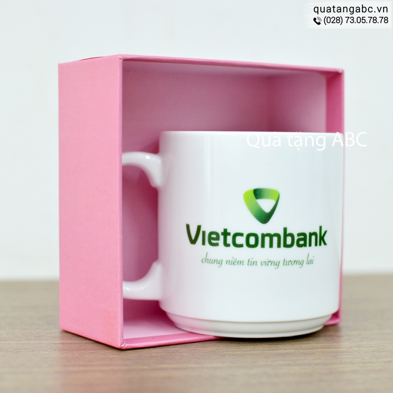 INLOGO in ly sứ cho Ngân hàng thương mại cổ phần Ngoại thương Việt Nam - Vietcombank